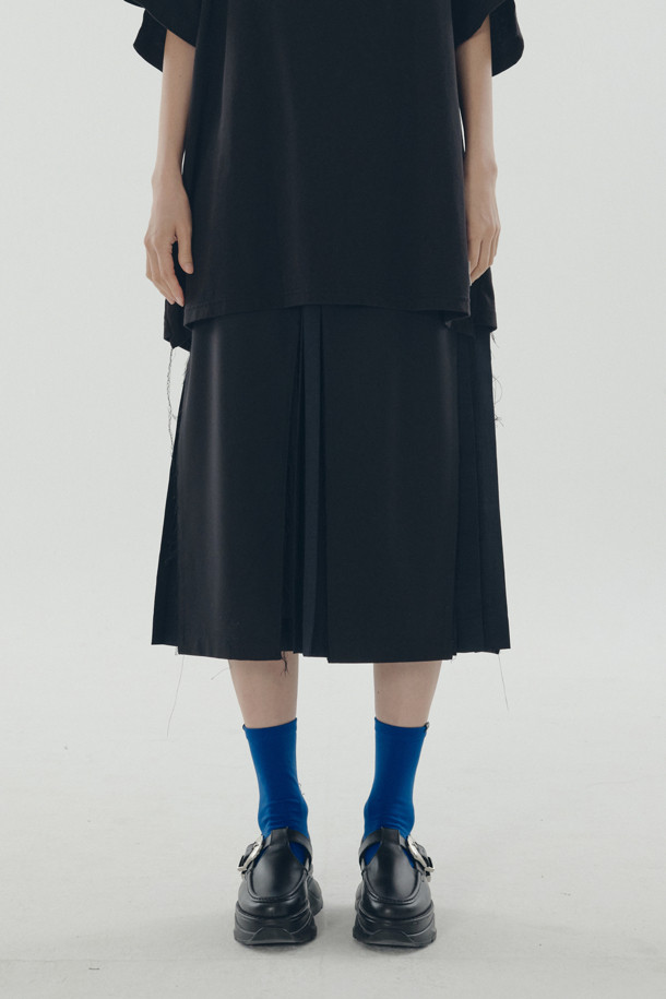 RE;CODE - 롱스커트 - [RE;CODE 여성] A-Line Slit Pleats Lining Skirt