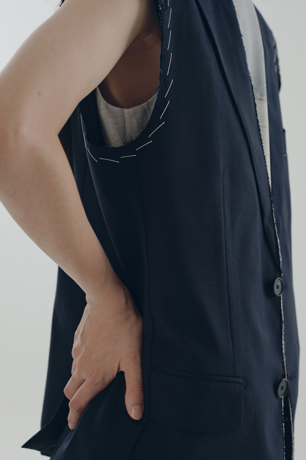 RE;CODE - 베스트 - [RE;CODE 여성] Stitch Point Contrast-Stitch Vest