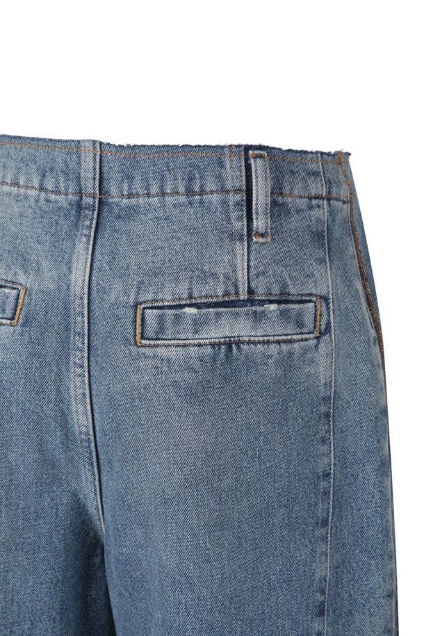 상품 슬라이드 이미지 1