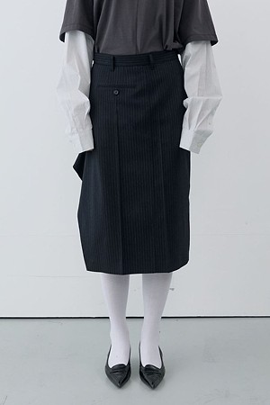 [RE;CODE 여성] Stripe Structural Side-Drape Skirt_BLACK-a
