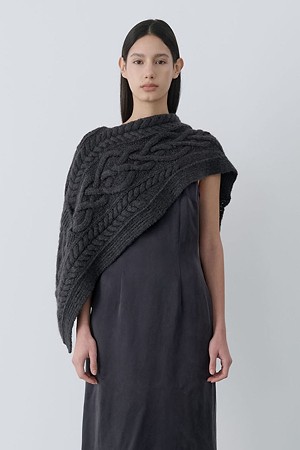 [RE;CODE 여성] Chunky Knit Cape_GREY-a