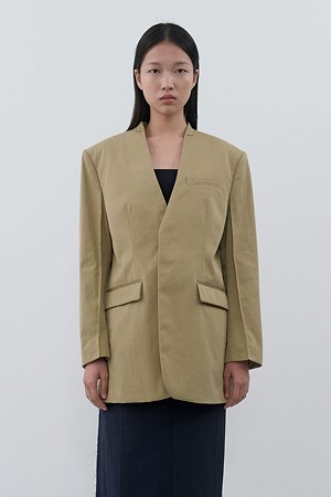 [RE;CODE 여성] Collarless Open Back Jacket_BEIGE-a