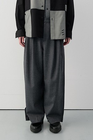 [RE;CODE 남성] Jacket-Sleeve Patched Pants_GREY-a
