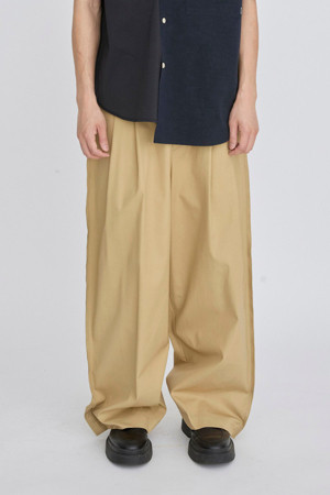 [RE;CODE 남성] Raw Edged Two Tuck Pants_BEIGE-a
