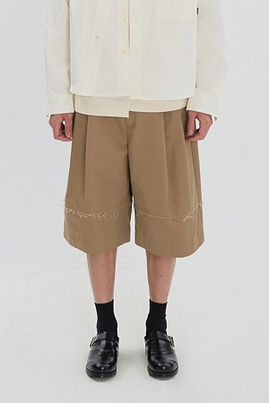 [RE;CODE] Raw-Edged Bermuda Shorts_BEIGE-a