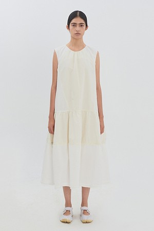 [RE;CODE 여성] Seersucker Volume Dress
