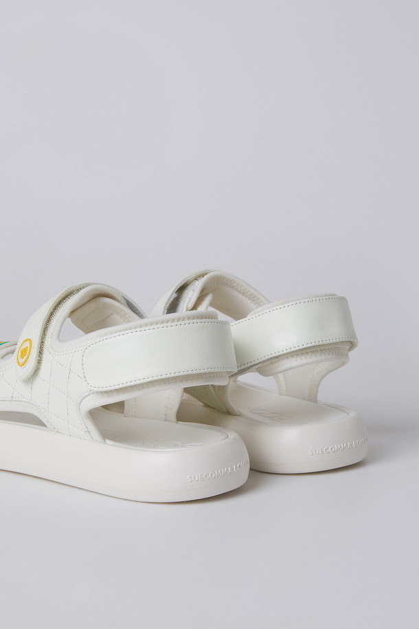 SUECOMMA BONNIE - 샌들 - [셀럽착용]Quilting casual sandal(white)