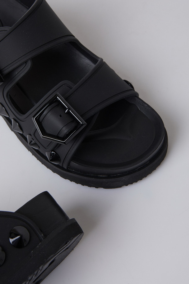 SUECOMMA BONNIE - 샌들/뮬 - [셀럽착용]Spike J sandal(black)