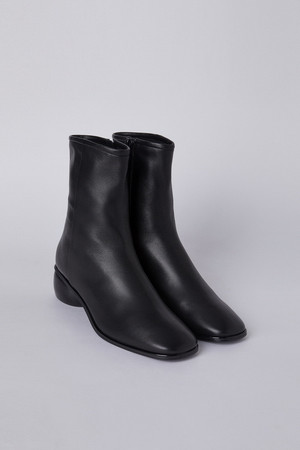 New lommel ankle boots(black)