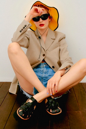 Dandelion sandal(black)