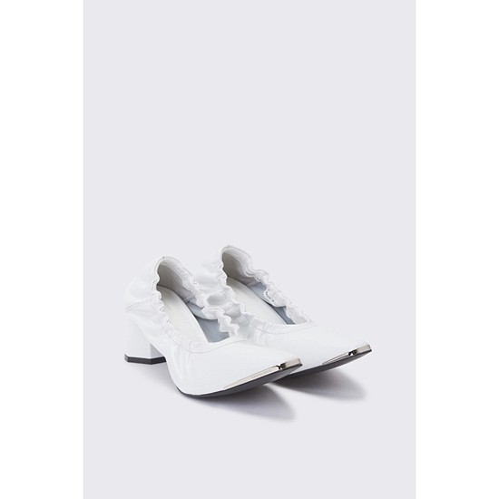 Metal tip toe pumps(white)