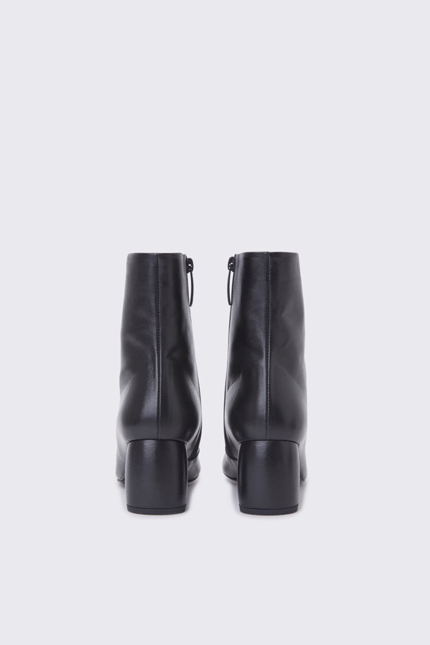 SUECOMMA BONNIE - 부츠/워커 - Simple round toe ankle boots(black)