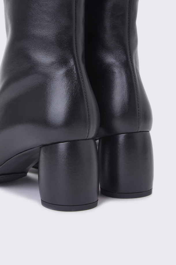 SUECOMMA BONNIE - 부츠/워커 - Simple round toe ankle boots(black)