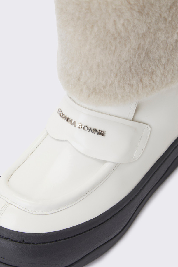 SUECOMMA BONNIE - 부츠/워커 - Fur boots sneakers(white)