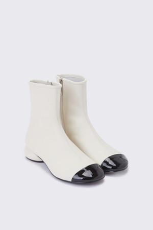 Round toe ankle boots(ivory)