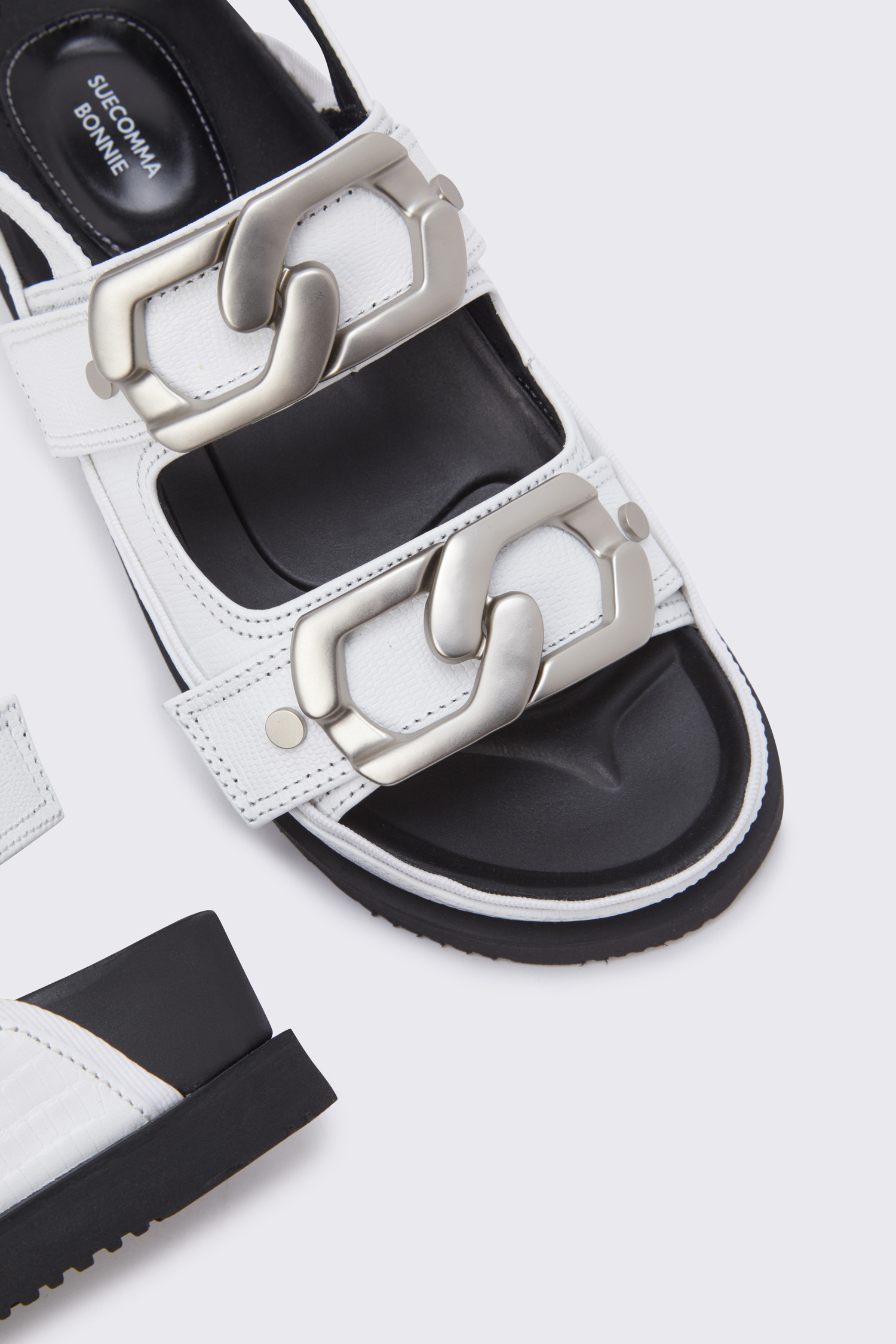 [SUECOMMA BONNIE] Poly chain sandal WHITE/ 税込み Poly chain sandal(white)_SUECOMMA BONNIE - 코오롱몰