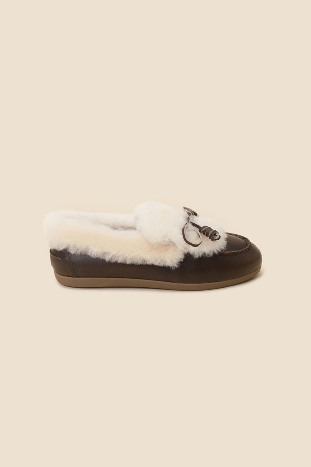 SUECOMMA BONNIE - 로퍼 - [김나영 착용]Fur ribbon loafer(brown)