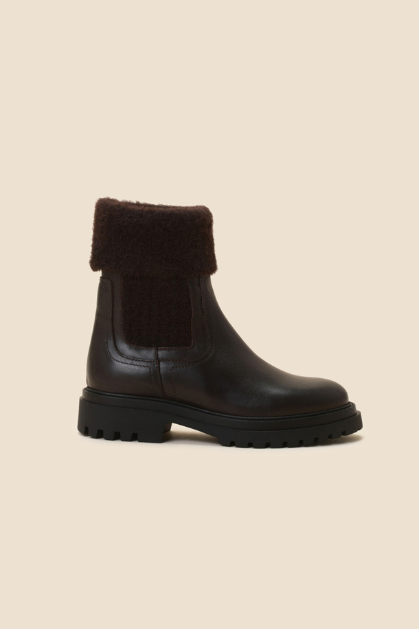 SUECOMMA BONNIE - 부츠/워커 - Fuzzy chelsea boots(brown)