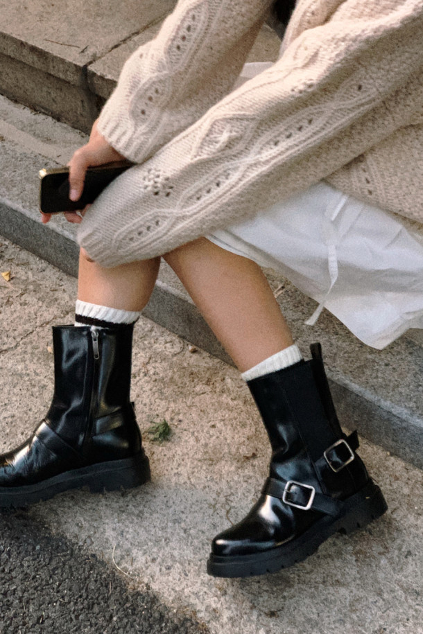 SUECOMMA BONNIE - 부츠/워커 - Buckle chelsea boots(black)