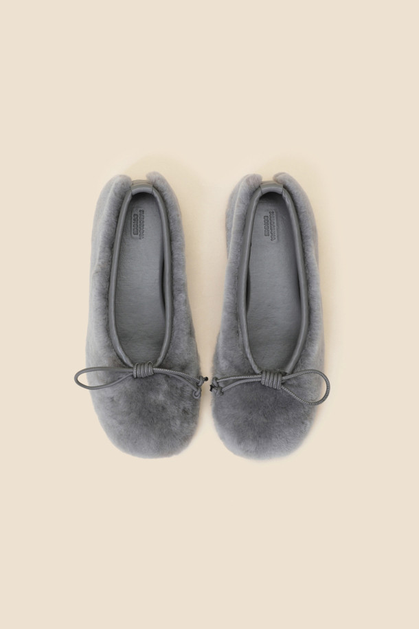 SUECOMMA BONNIE - 플랫 - Ribbon fur flat shoes(grey)