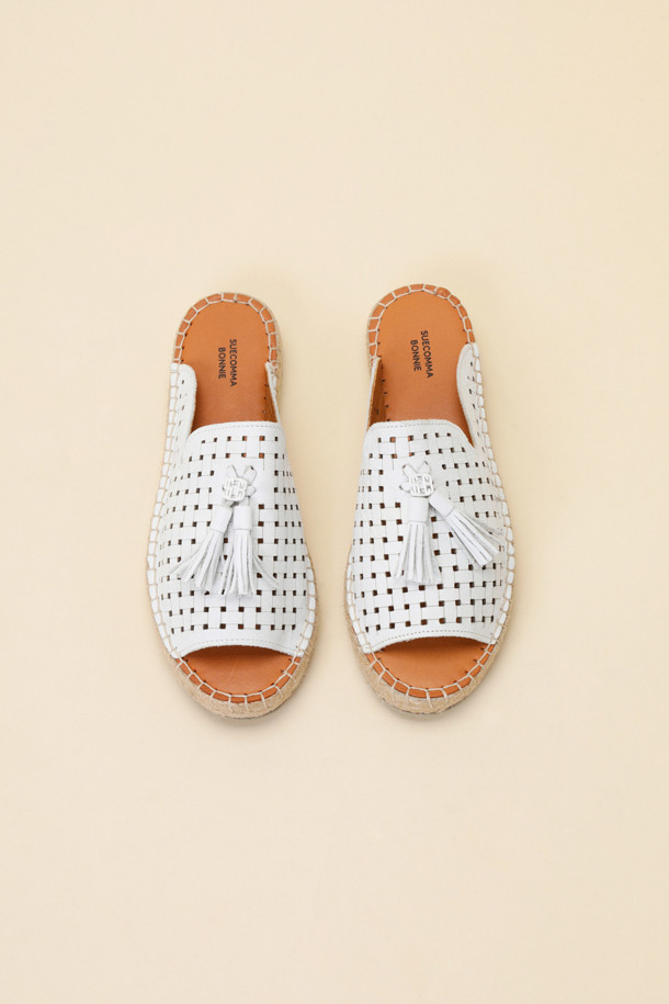 SUECOMMA BONNIE - 샌들 - Tassel point sandal(white)