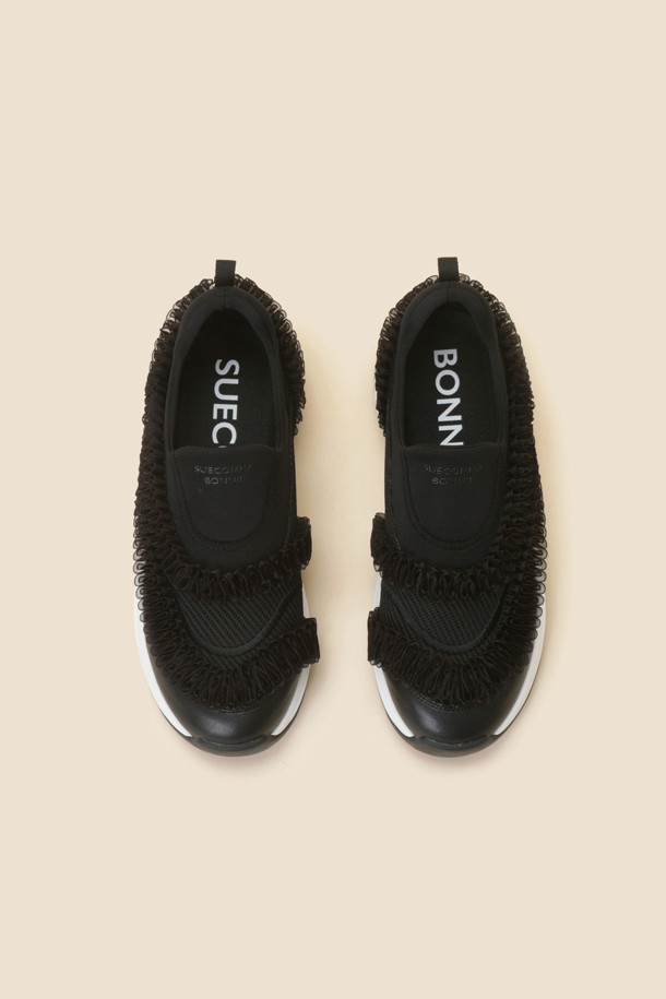 SUECOMMA BONNIE - 스니커즈 - Ruffle slip-on sneakers(black)