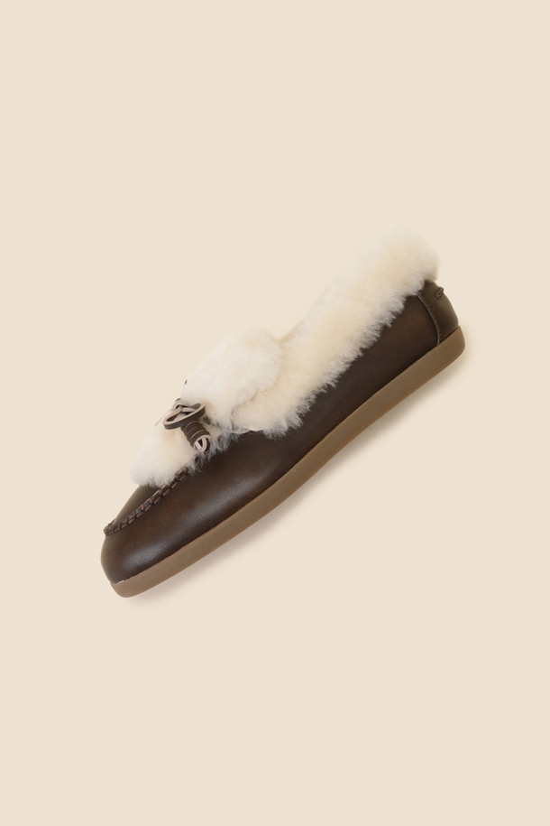 SUECOMMA BONNIE - 로퍼 - [김나영 착용]Fur ribbon loafer(brown)