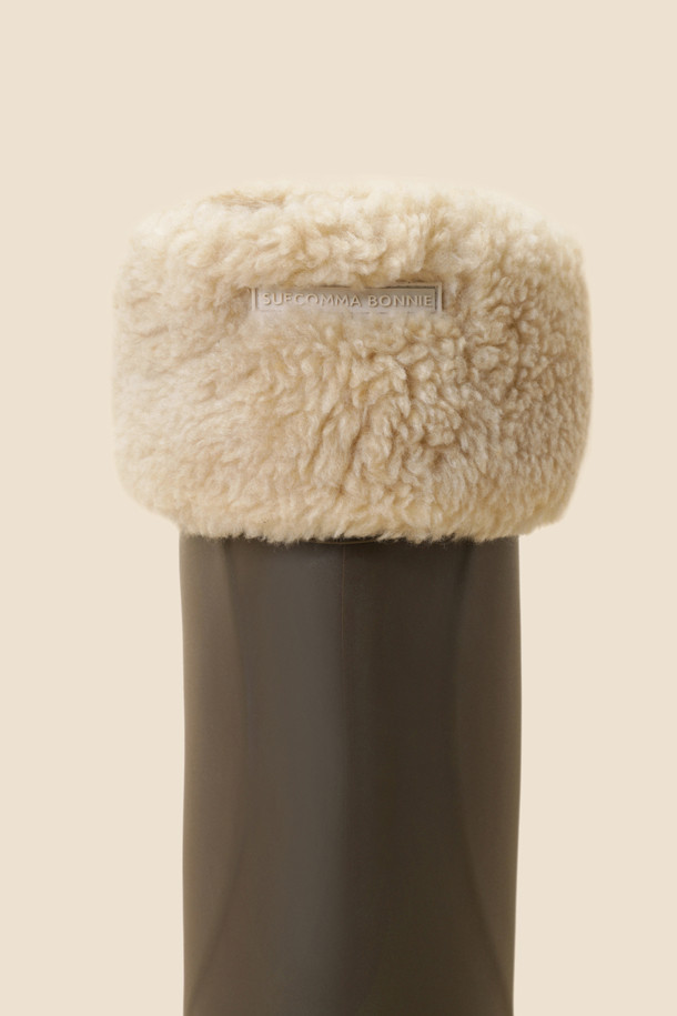 SUECOMMA BONNIE - 양말 - Fur boots socks(beige)