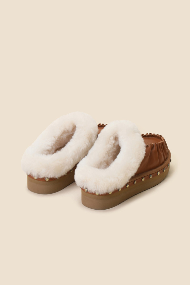 SUECOMMA BONNIE - 슬리퍼/뮬 - [김나영 착용] Point fur mule(brown)