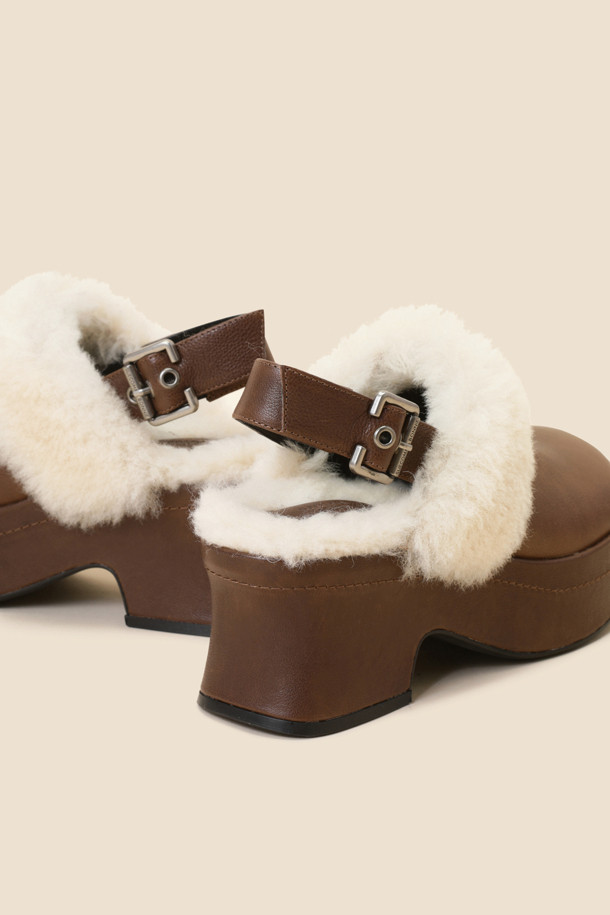 SUECOMMA BONNIE - 샌들 - Fur clog snadal(brown)