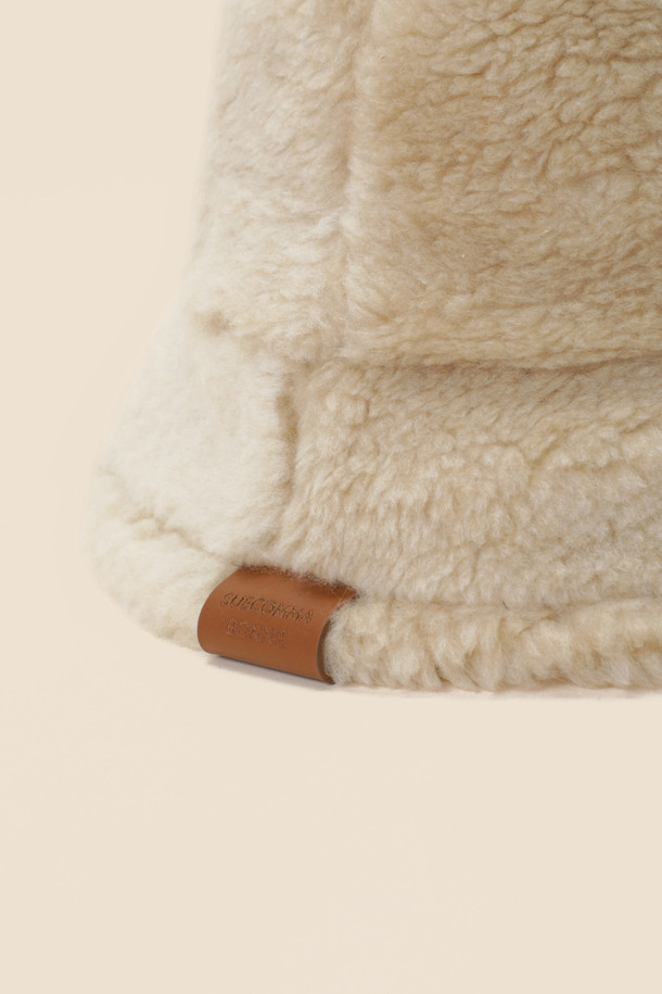 SUECOMMA BONNIE - 모자 - Fur bucket hat(beige)