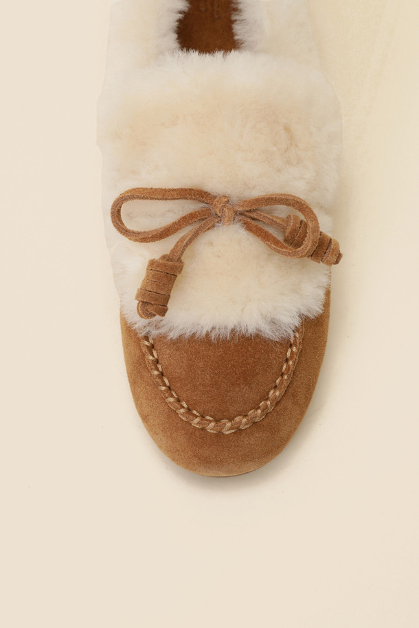 SUECOMMA BONNIE - 로퍼 - Fur ribbon loafer(beige)