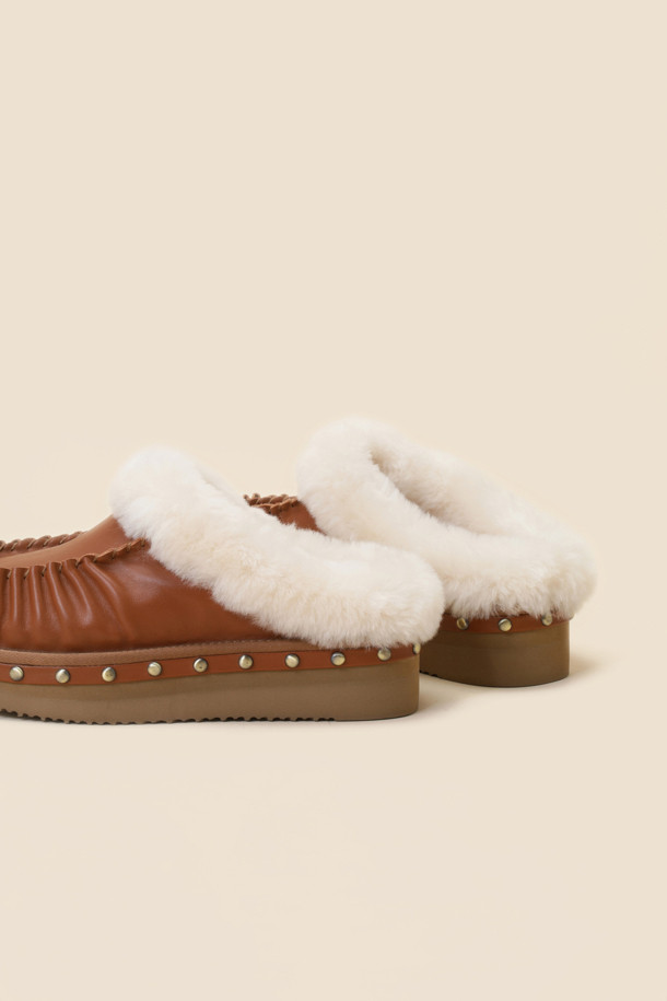 SUECOMMA BONNIE - 슬리퍼/뮬 - [김나영 착용] Point fur mule(brown)