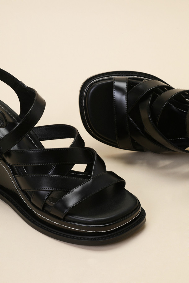 SUECOMMA BONNIE - 샌들 - Strap wedge heel sandal(black)