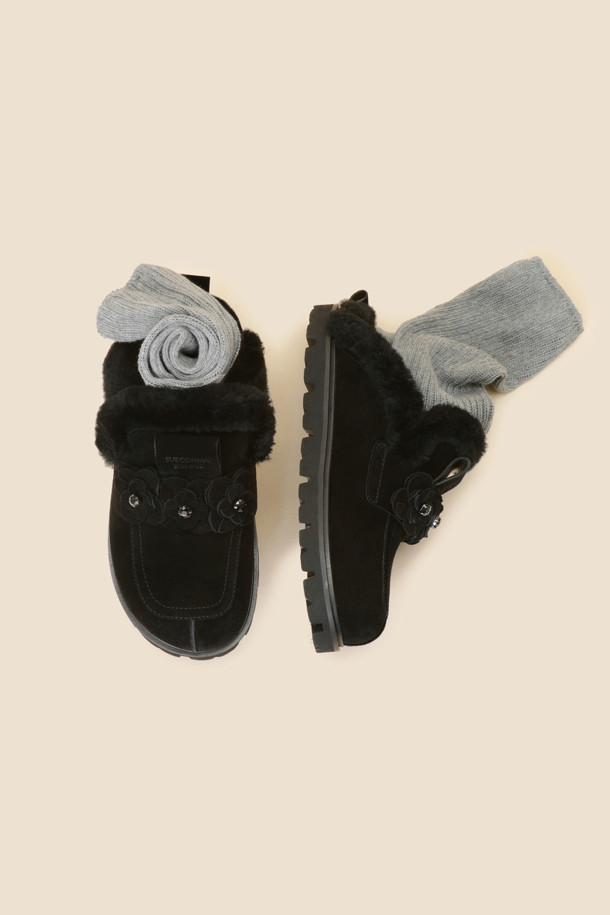 SUECOMMA BONNIE - 샌들 - Fur flower mule(black)