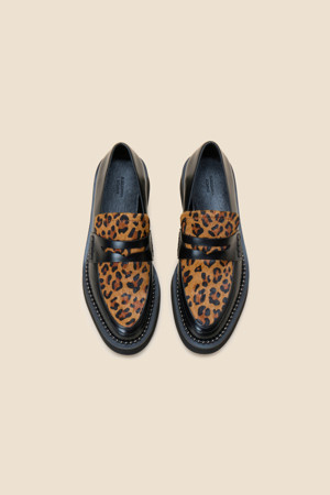 Stud clipper loafer(black)