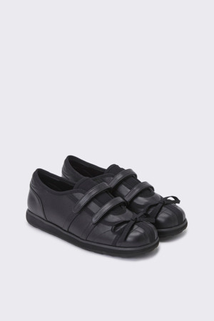 Flat strap sneakers(black)