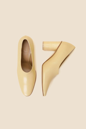 High vamp pumps(beige)