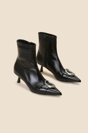 Shell ring ankle boots(black)