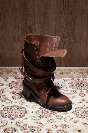 Signature cocky boots(brown)