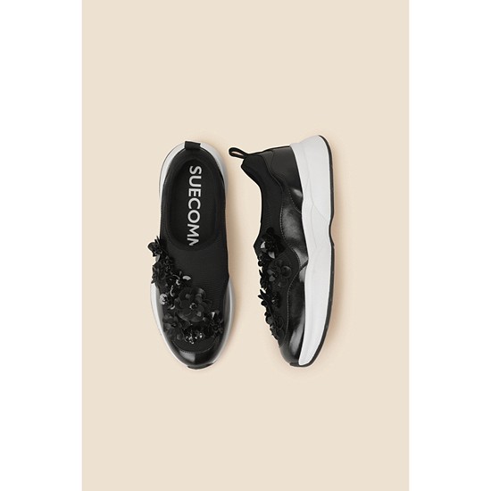 New flowerbomb sneakers(black)