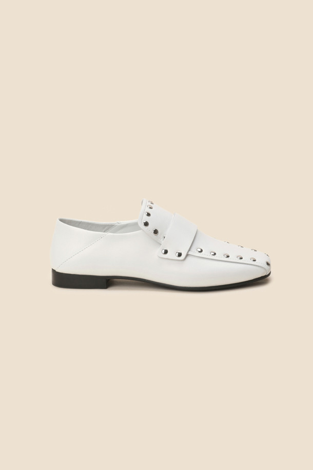 SUECOMMA BONNIE - 로퍼 - 2-way stud loafer(white)