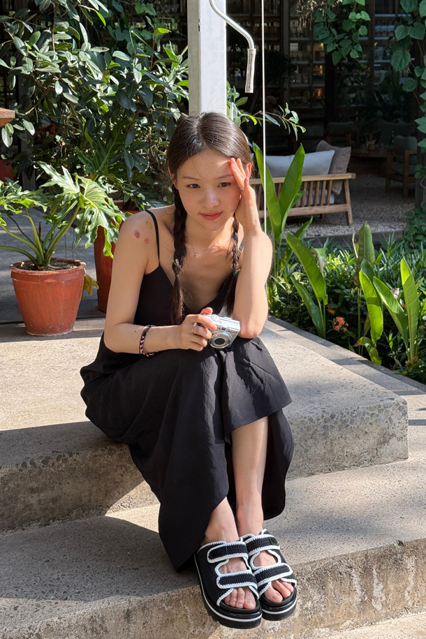 SUECOMMA BONNIE - 샌들 - Knit slide sandal(black)