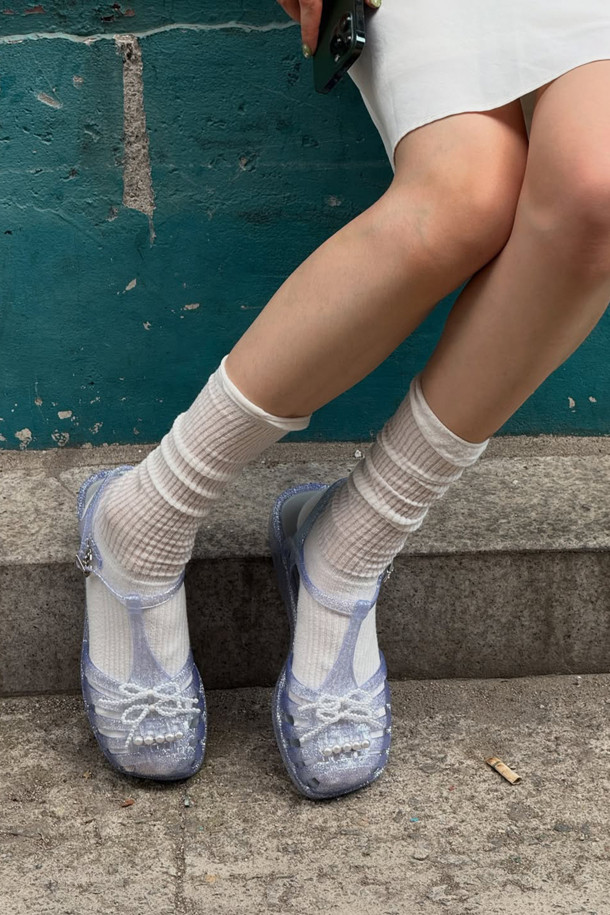 SUECOMMA BONNIE - 샌들 - [김나영 착용]Ribbon jelly sandal(grey)