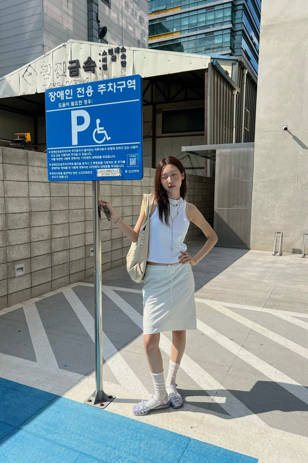 SUECOMMA BONNIE - 샌들 - [김나영 착용]Ribbon jelly sandal(grey)