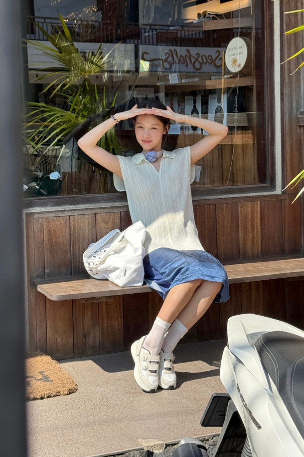 SUECOMMA BONNIE - 스니커즈 - [김나영 착용]Flower strap sandal sneakers(beige)