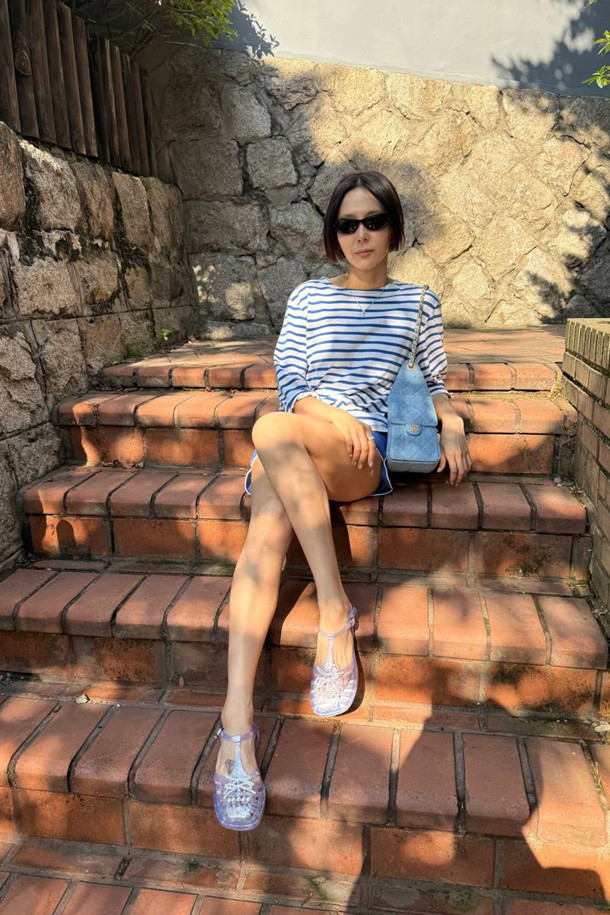 SUECOMMA BONNIE - 샌들 - [김나영 착용]Ribbon jelly sandal(grey)