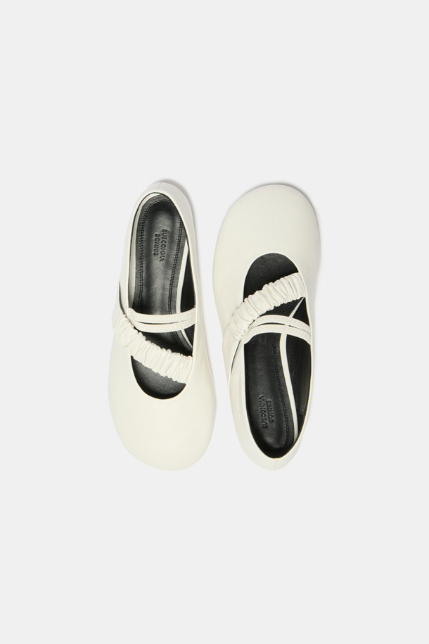 SUECOMMA BONNIE - 플랫 - Pleats mary jane flats(white)