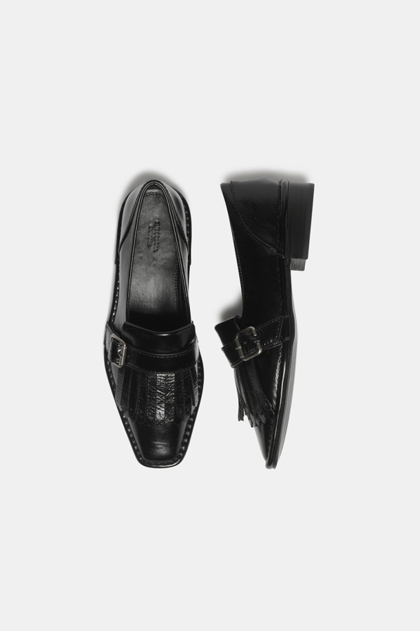 SUECOMMA BONNIE - 플랫 - Fringe loafer(black)