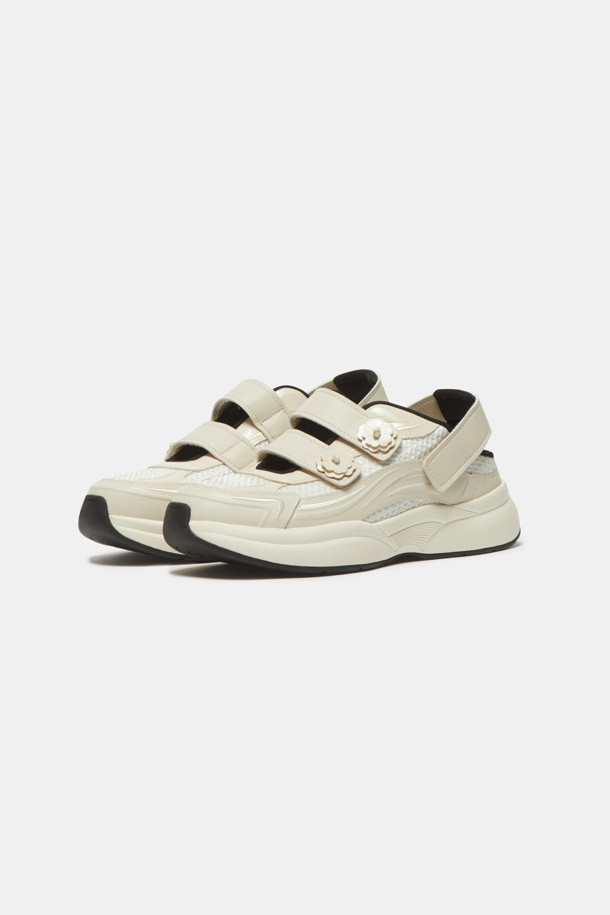 SUECOMMA BONNIE - 스니커즈 - [김나영 착용]Flower strap sandal sneakers(beige)